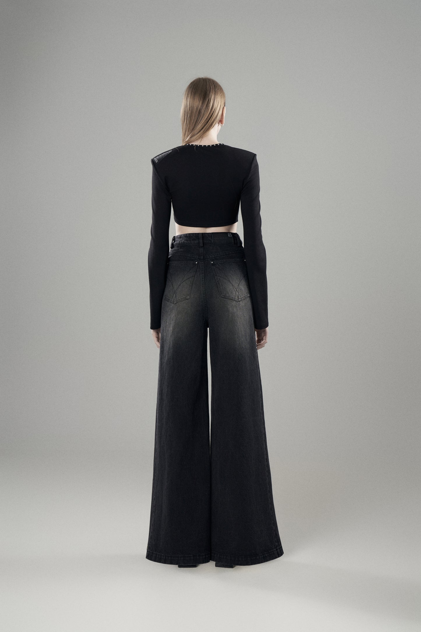 HOLLOW STUDDED WIDE-LEG JEANS
