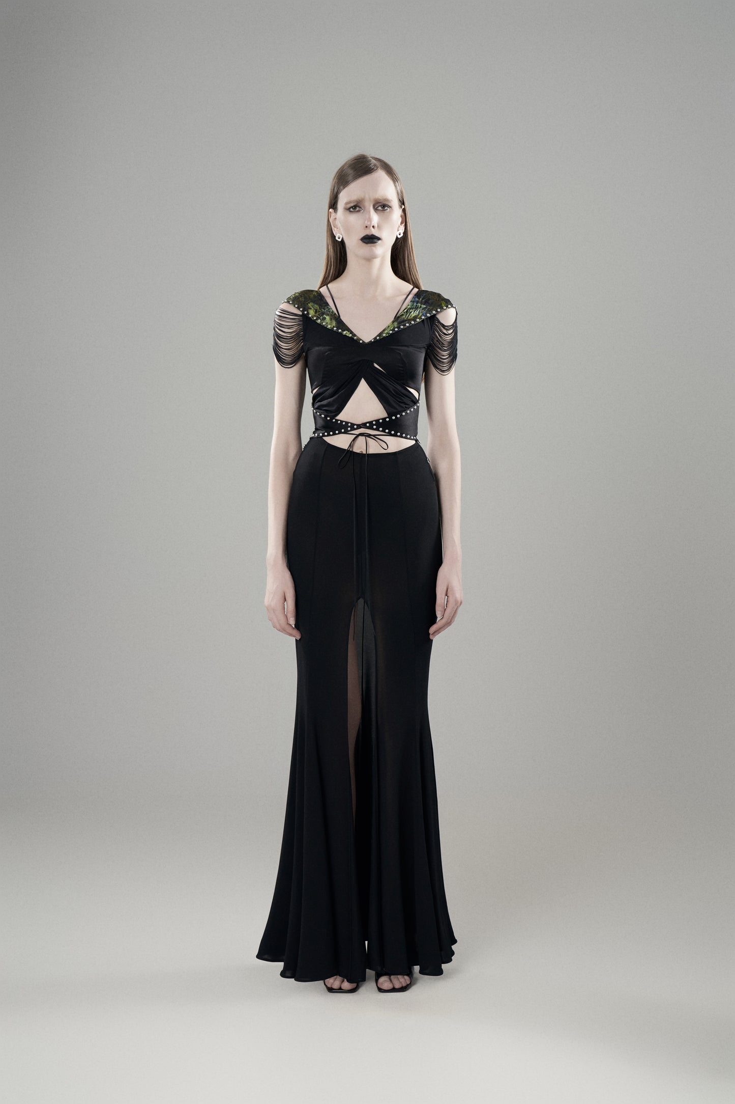 BLACK HIGH-WAISTED MERMAID HEM SKIRT