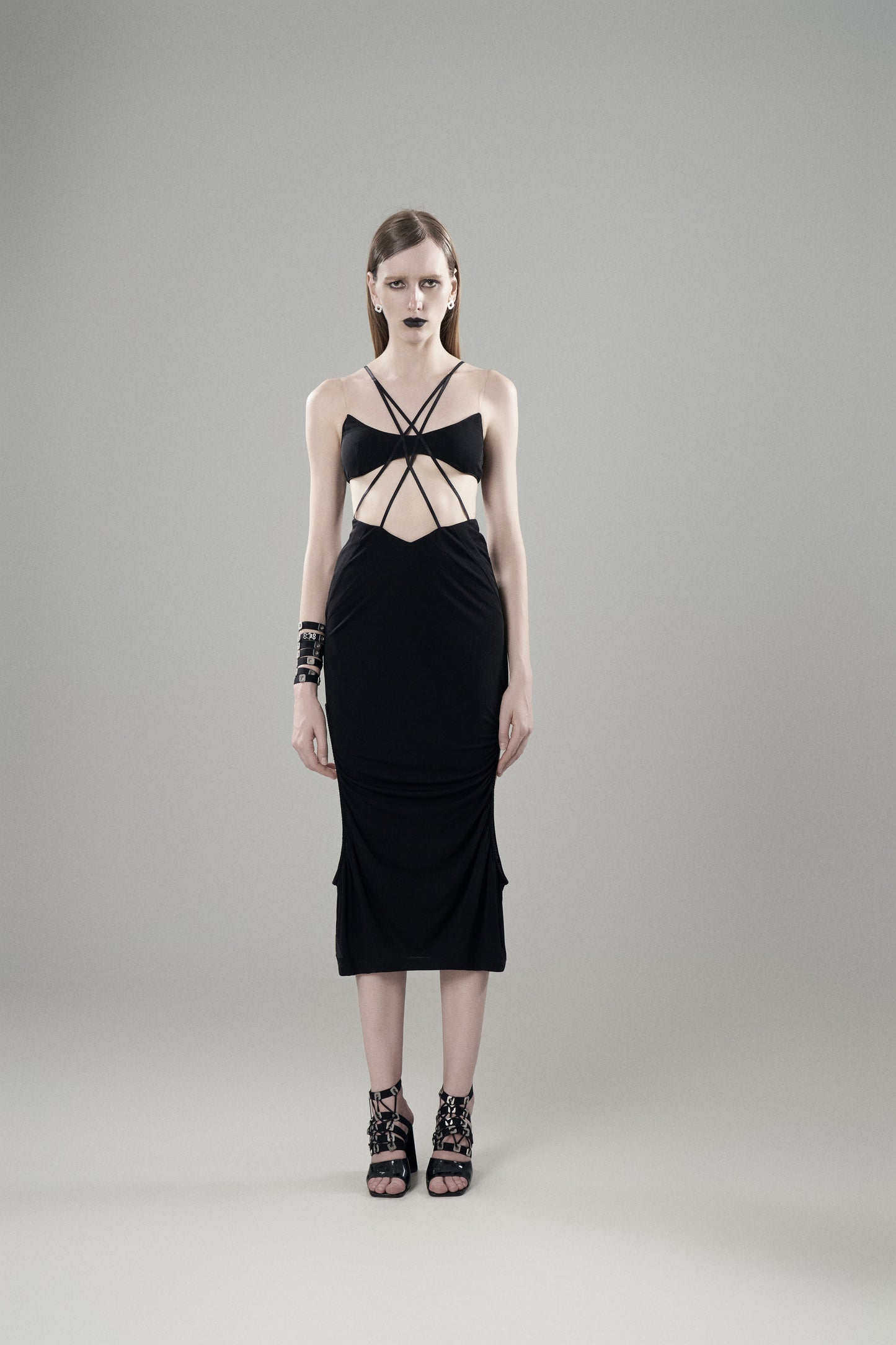 SIDE-SLIT CUTOUT SUSPENDER SKIRT