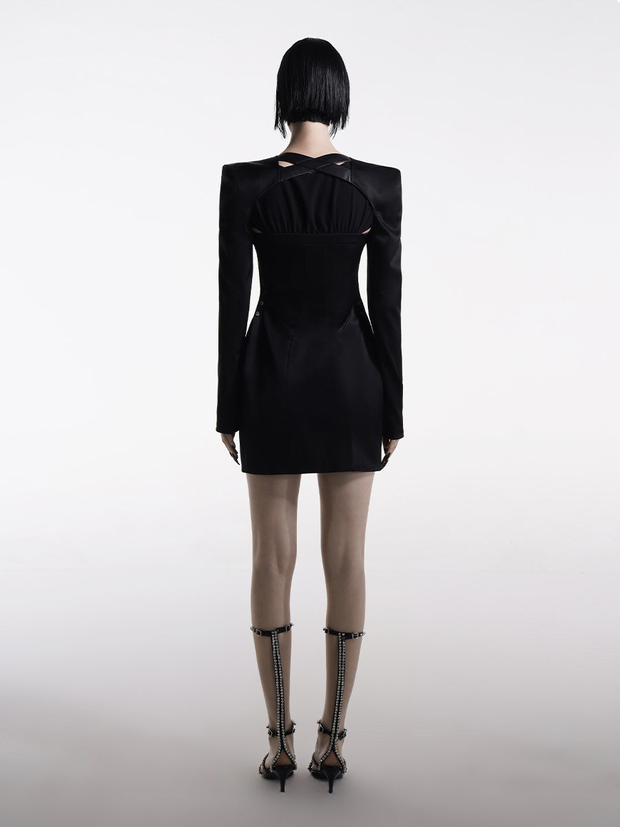WAISTED DRESS WITH DESIGNED SILHOUETTE