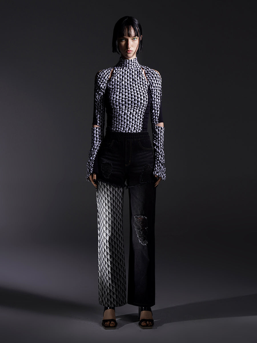 PRINTED GATHERED LONG SLEEVES TOP WITH CUT-OUT DETAIL