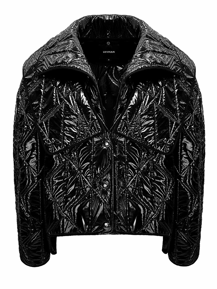 OVERSIZED QUITED JACKET WITH DESIGNED SILHOUETTE