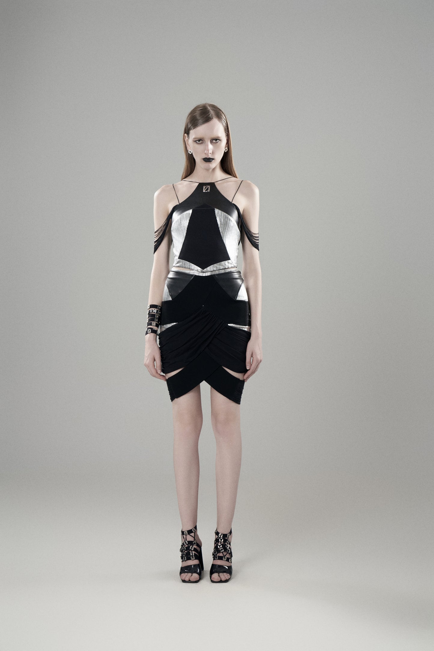 HALTER NECK FRINGE SLEEVE VEST