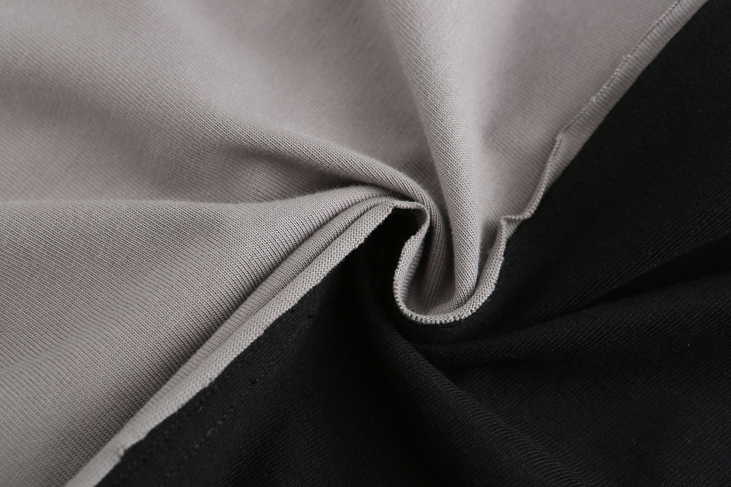 BLACK CONTRAST MULTIWAY WEARING T-SHIRT