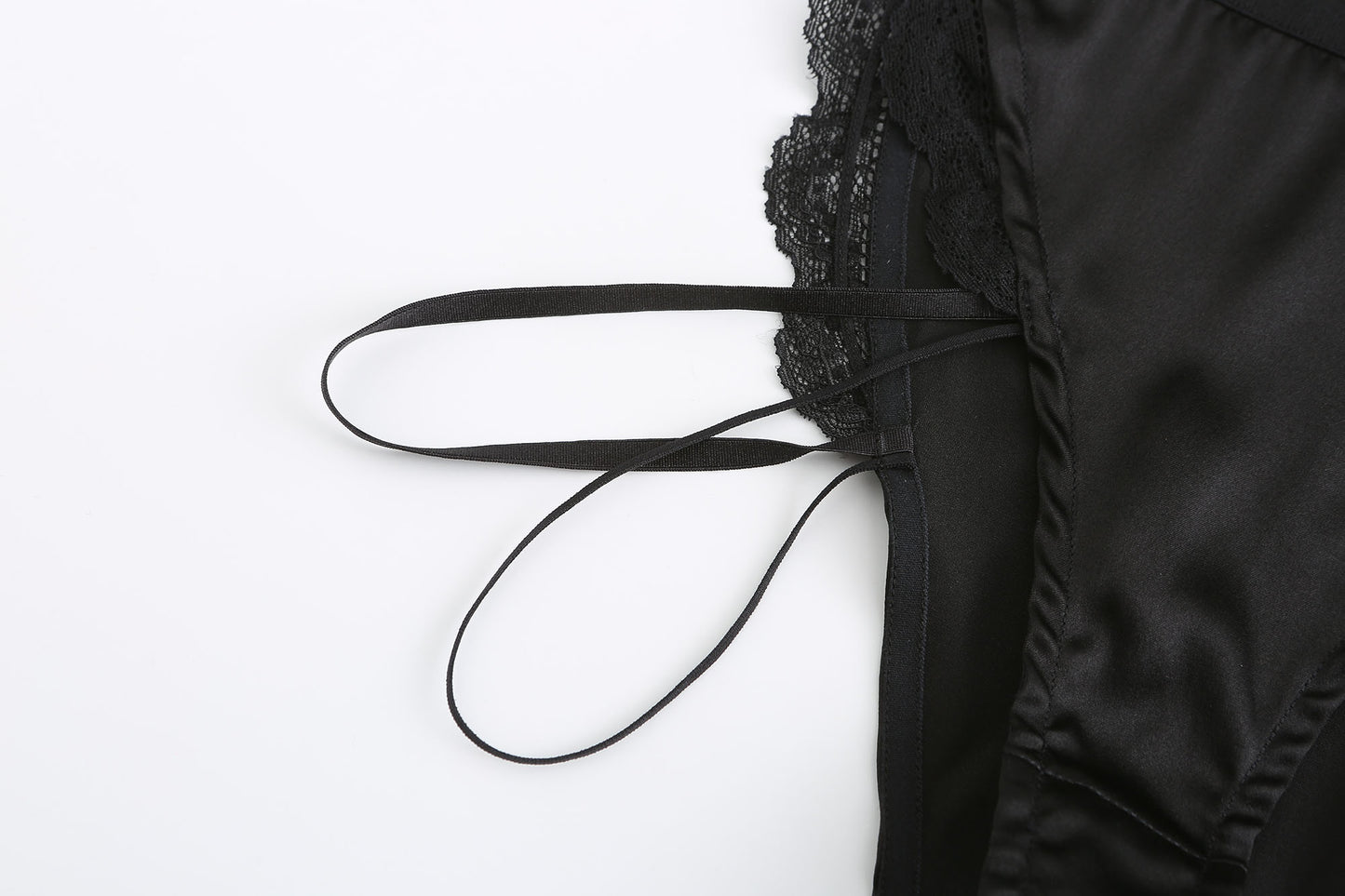 BLACK STRAPS PANTTIE
