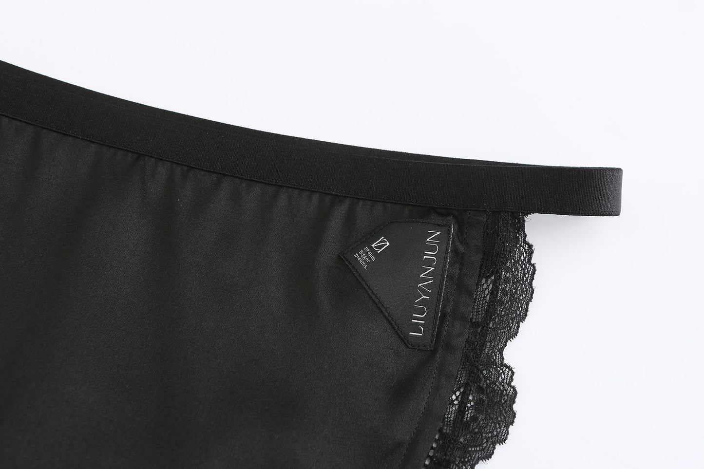 BLACK STRAPS PANTTIE