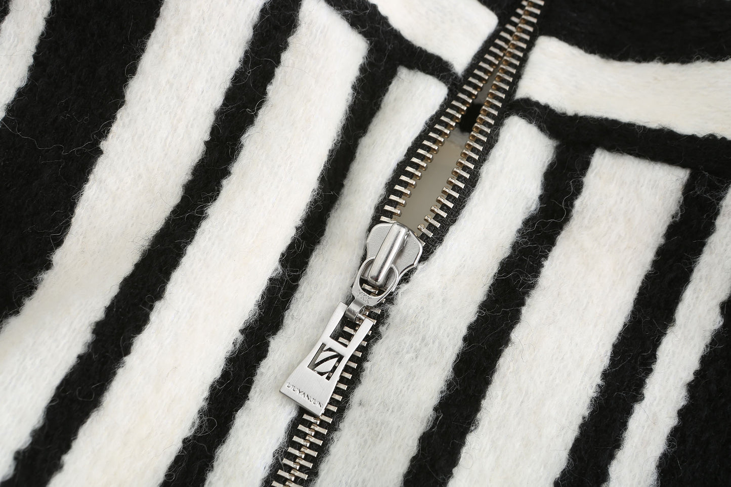 Black-white Stripe Crop Top