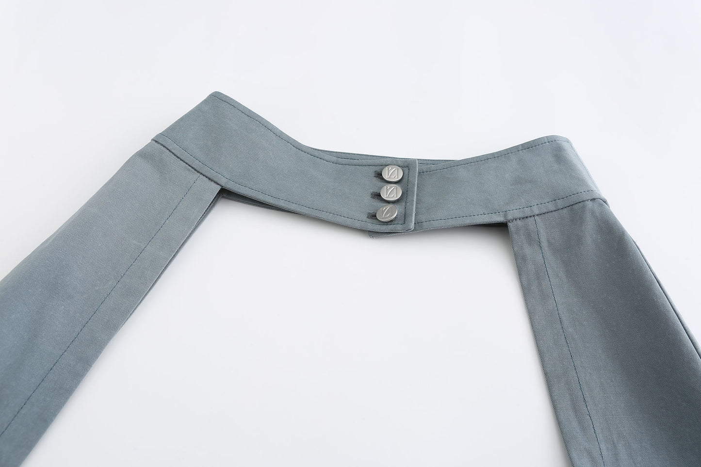 Open-crotch loose jeans