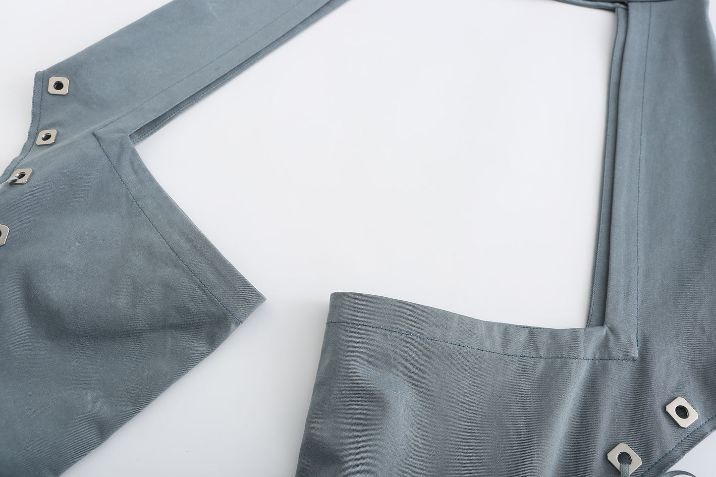 Open-crotch loose jeans