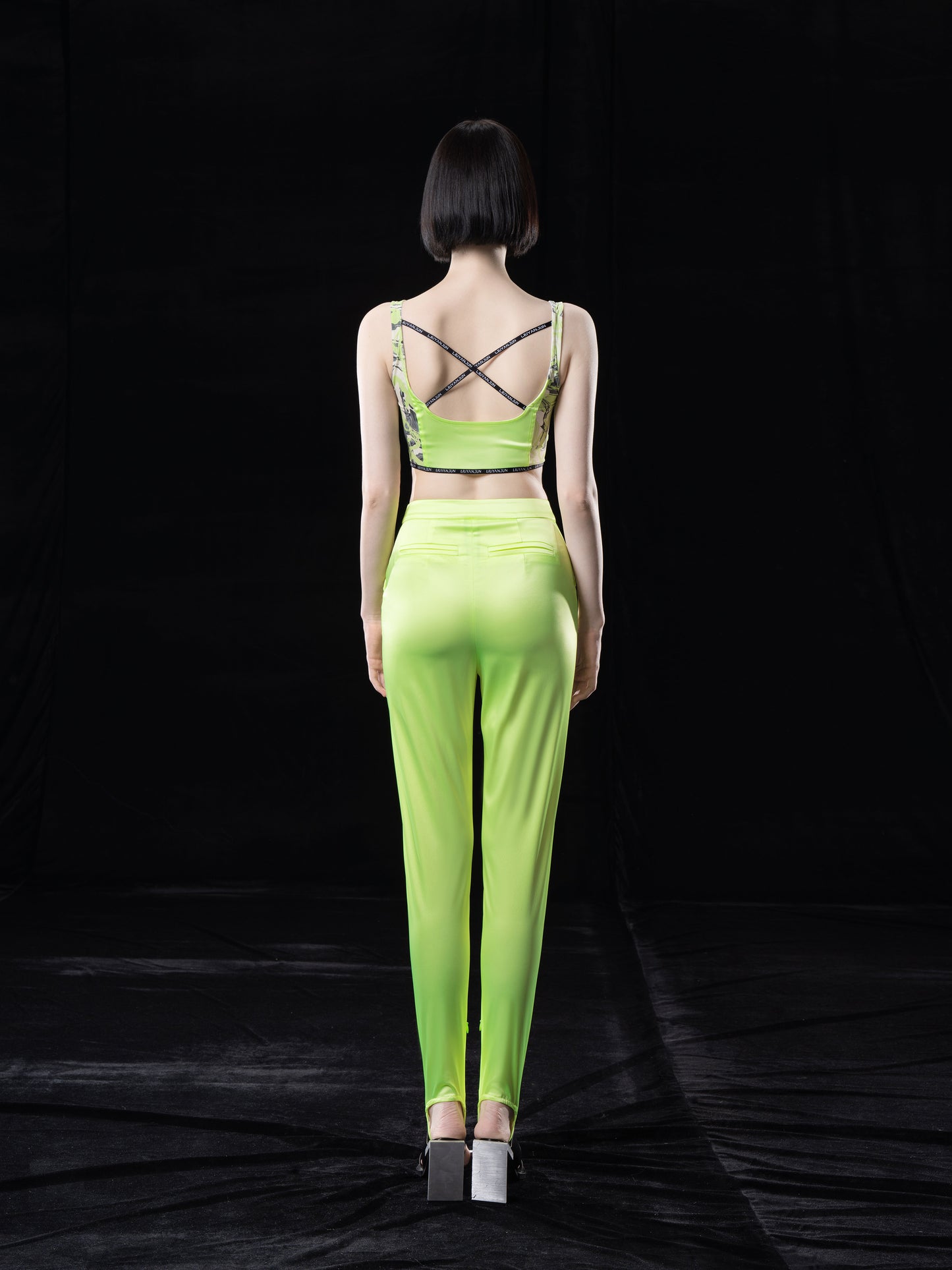 NEON GREEN PRINTED CONTRAST CROP TOP