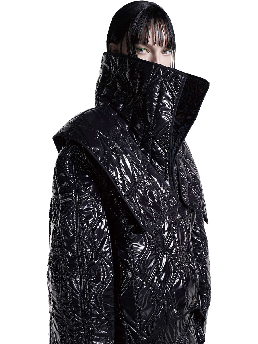 OVERSIZED QUITED JACKET WITH DESIGNED SILHOUETTE