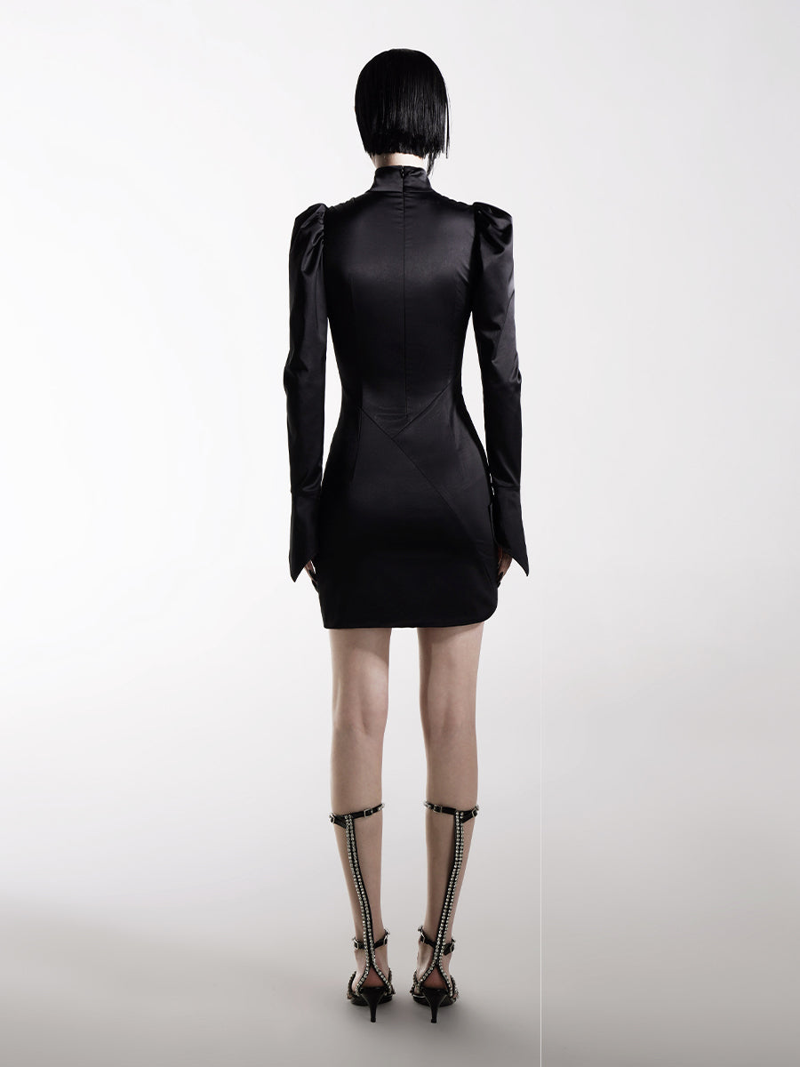 FITTED SHORT DRESS WITH CUT-OUT DETAIL